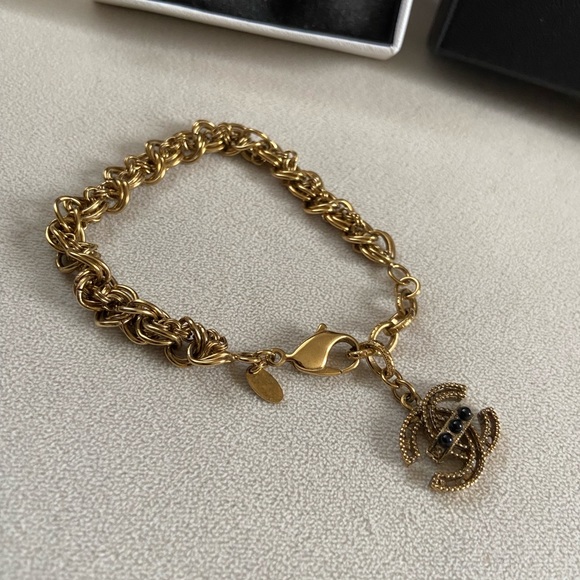 ❌SOLD❌24k Gold Plated Chanel CC Bracelet - Picture 2 of 7